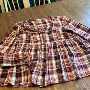 Maurices size large shirt